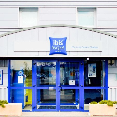 ibis budget Flers Grands Champs Buitenkant foto